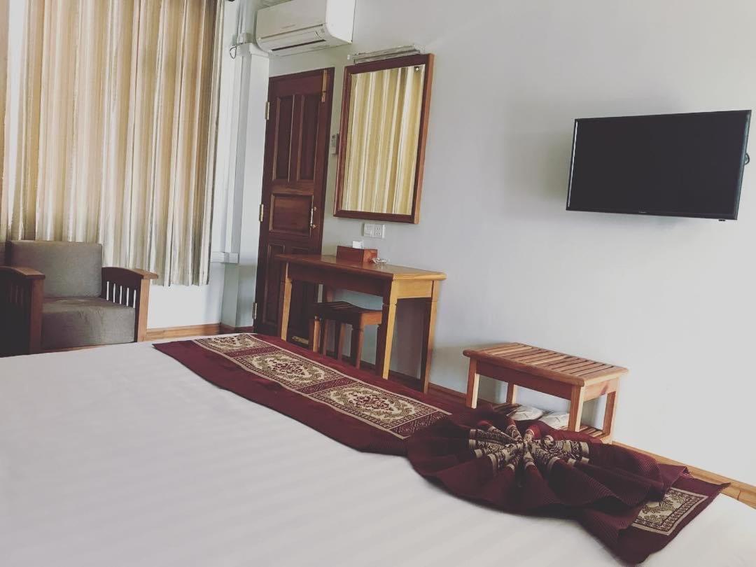 Hotel Thipaw Гсіпо Екстер'єр фото