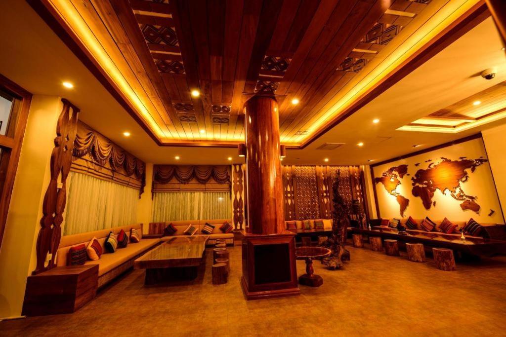 Hotel Thipaw Гсіпо Екстер'єр фото