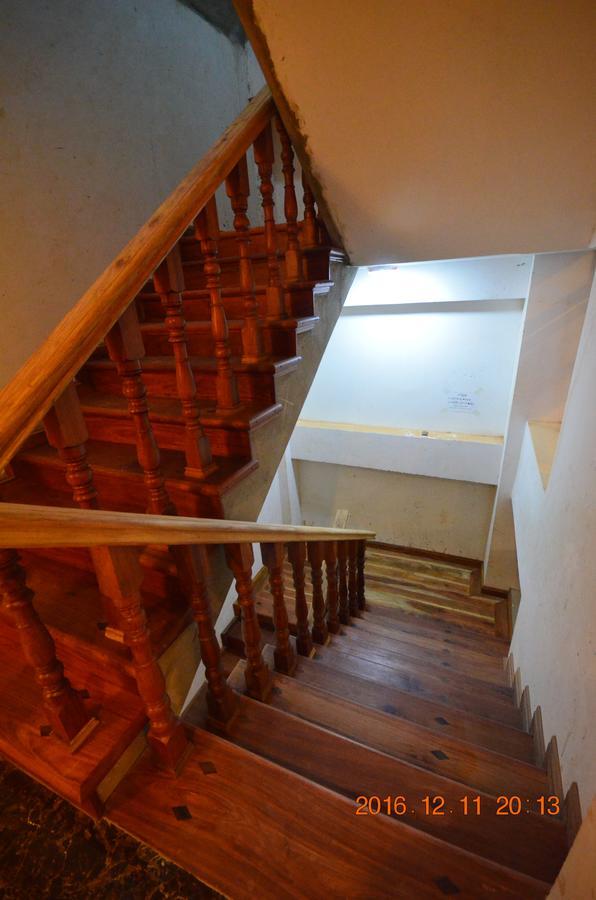 Hotel Thipaw Гсіпо Екстер'єр фото